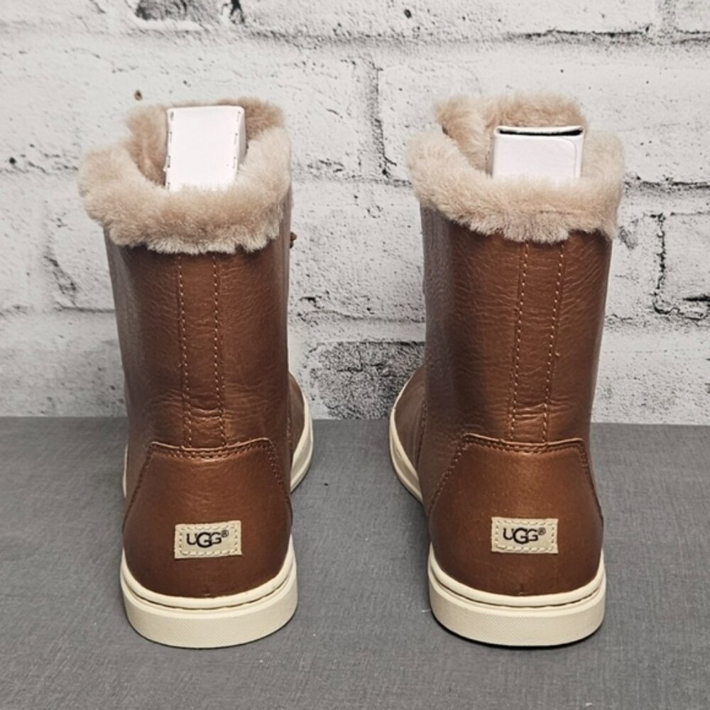 UGG Croft Luxe Quilt Leather Lace Up Shearling Boots Chestnut Brown Women 7.5 - Picture 2 of 12